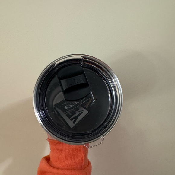 New 30oz Yeti Rambler Tumbler - Olive Green - Picture 4 of 4